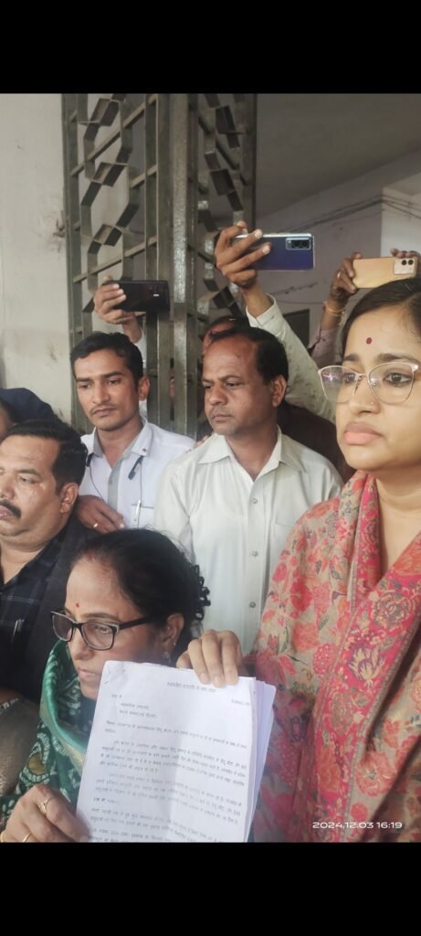 जिलाधीश महोदय को सोपा ज्ञापन