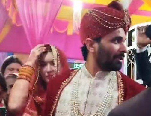 अमेरिकन लड़की ने शादी की सारण के लड़के से