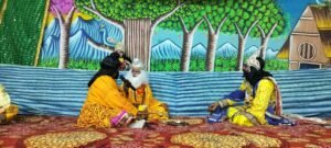 रामलीला मंचन करते हुए कलाकार