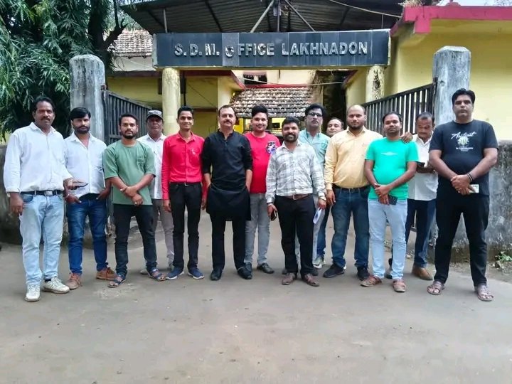 लखनादौन एसडीएम को भी निष्पक्ष जांच हेतु सौंपा गया ज्ञापन